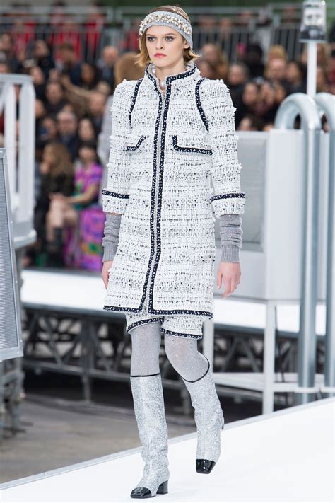 vente personnel chanel 2017|Chanel fall 2017.